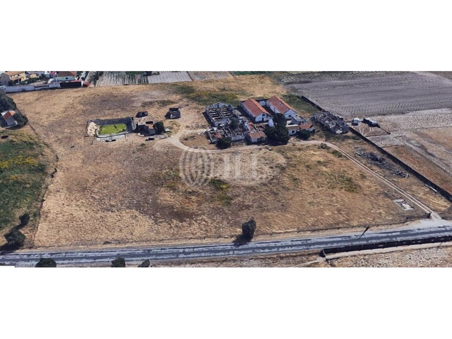 Plot of land with approved project, Montijo