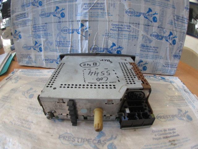 Rádio / auto-rádio RENAULT Megane II (BM0/1_, CM0/1_)