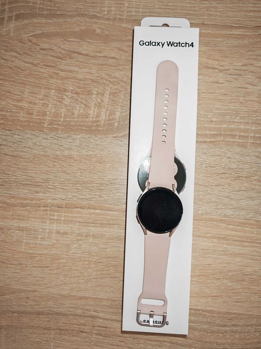 Samsung Galaxy Watch 4 – różowy – jak nowy
