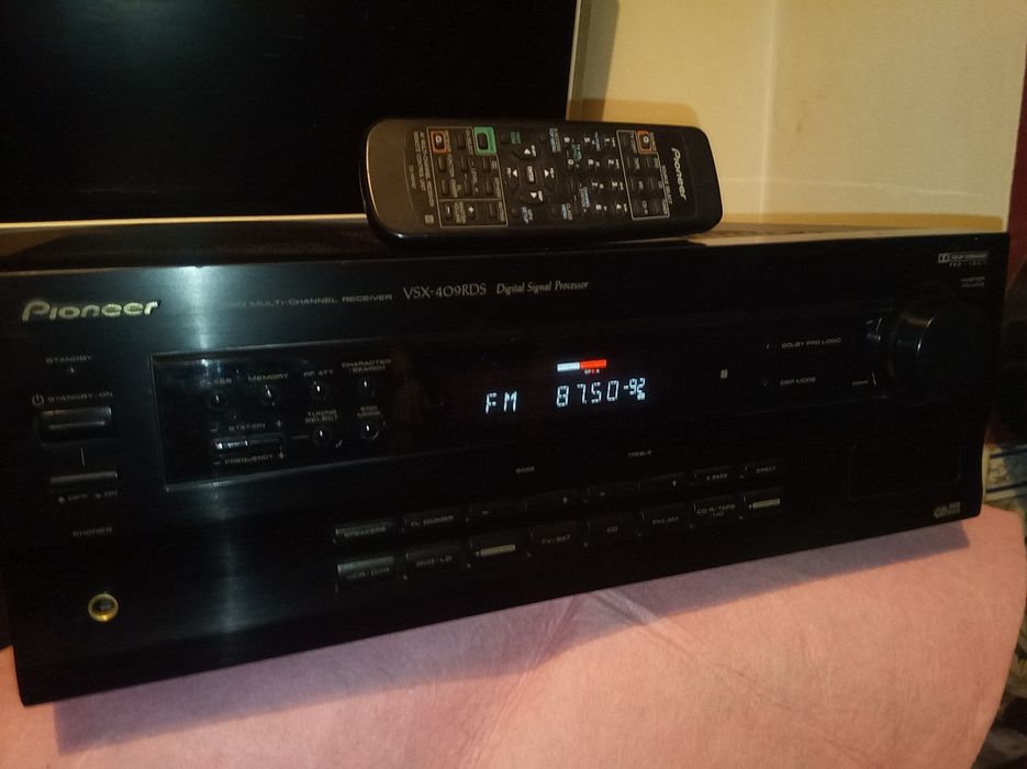 Amplificador Pioneer com radio mod VSX 409RDS com comando