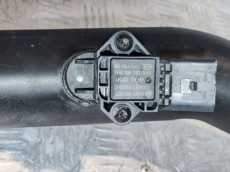 Патрубок інтеркулера з демпфером Audi Q5