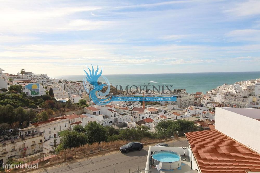 Moradia de 2 Pisos com Traça Algarvia no Cerro de Malpique