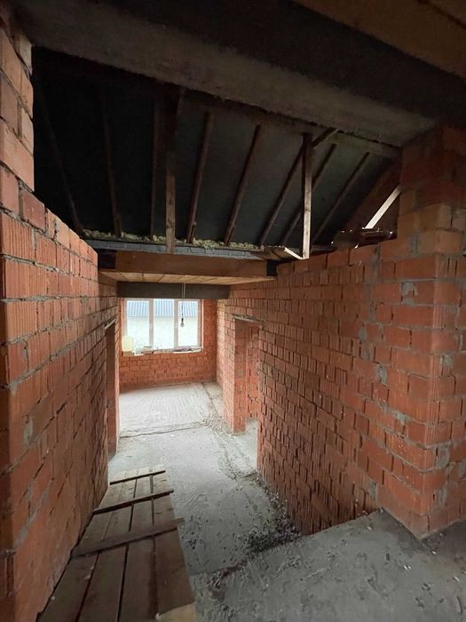 Продається будинок в смт. Буштино