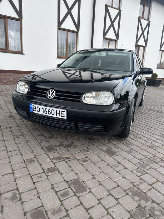 Volkswagen Golf 2003 ідеал