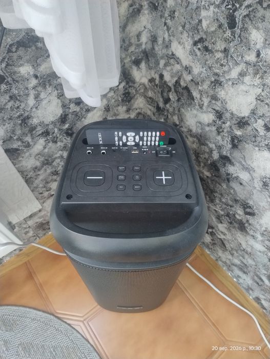 Продам велику блютуз колонку ZXX5505