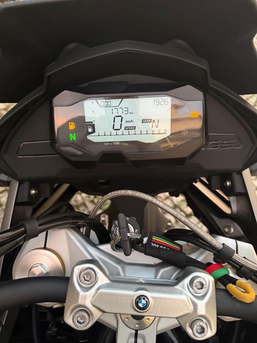 Mota BMW G310GS como nova.