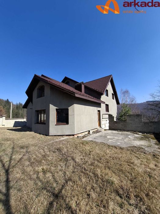 Продам будинок з панорамним видом на гори в Яремче!!! 1м2=414$
