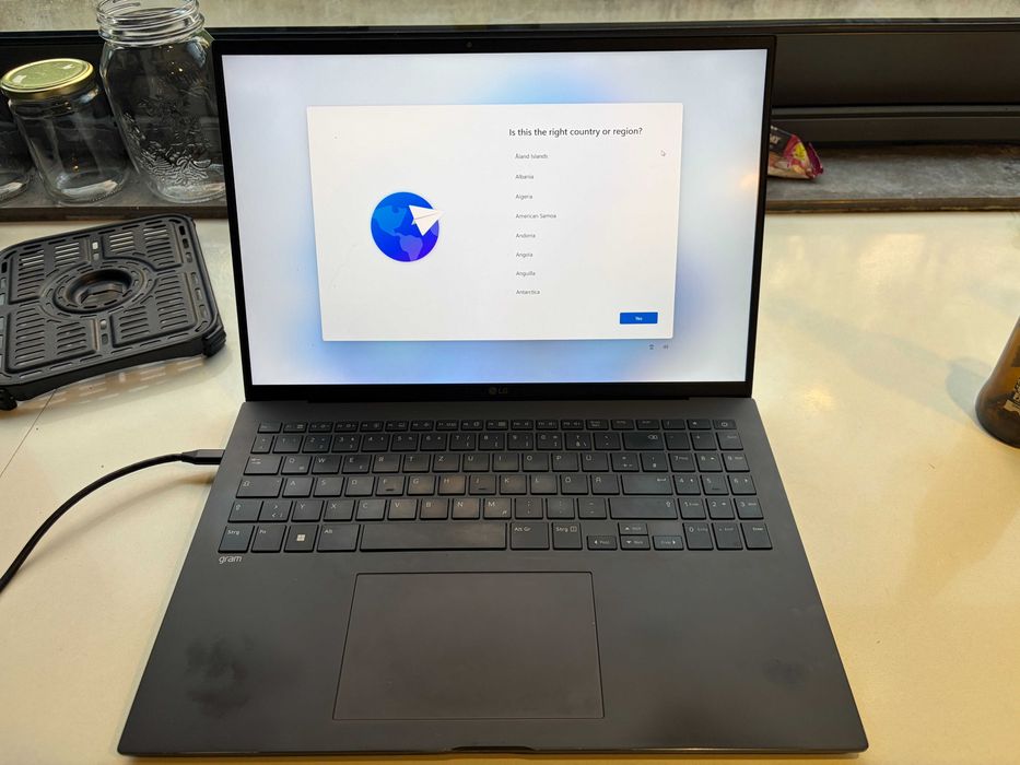 LG Gram 16 i7 13ª geração 16GB 512GB – teclado alemão