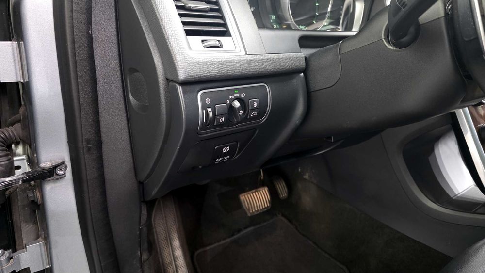 2015 VOLVO  XC60 2.4 TDI AWD