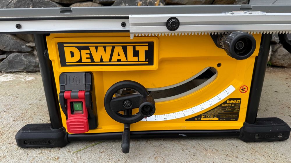Serra de mesa / Table saw DEWALT DWE7492-QS