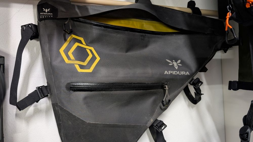 Apidura Expedition full frame bag 12L