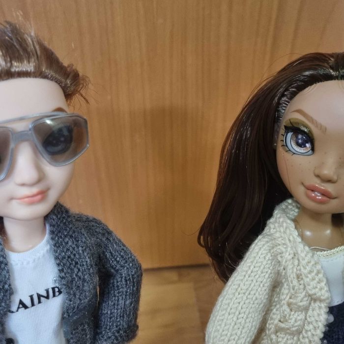 Boneca e Boneco Rainbow High509043861367695362