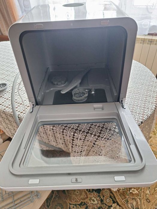 Mała zmywarka nablatowa