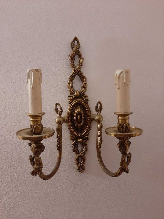 Apliques de Parede em Latão Fundido (Par)