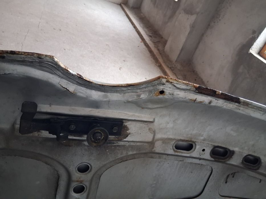 Капот спринтер мерседес