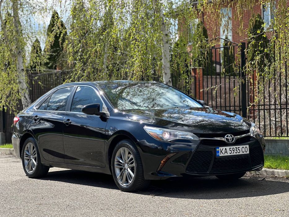 Toyota Camry  SE