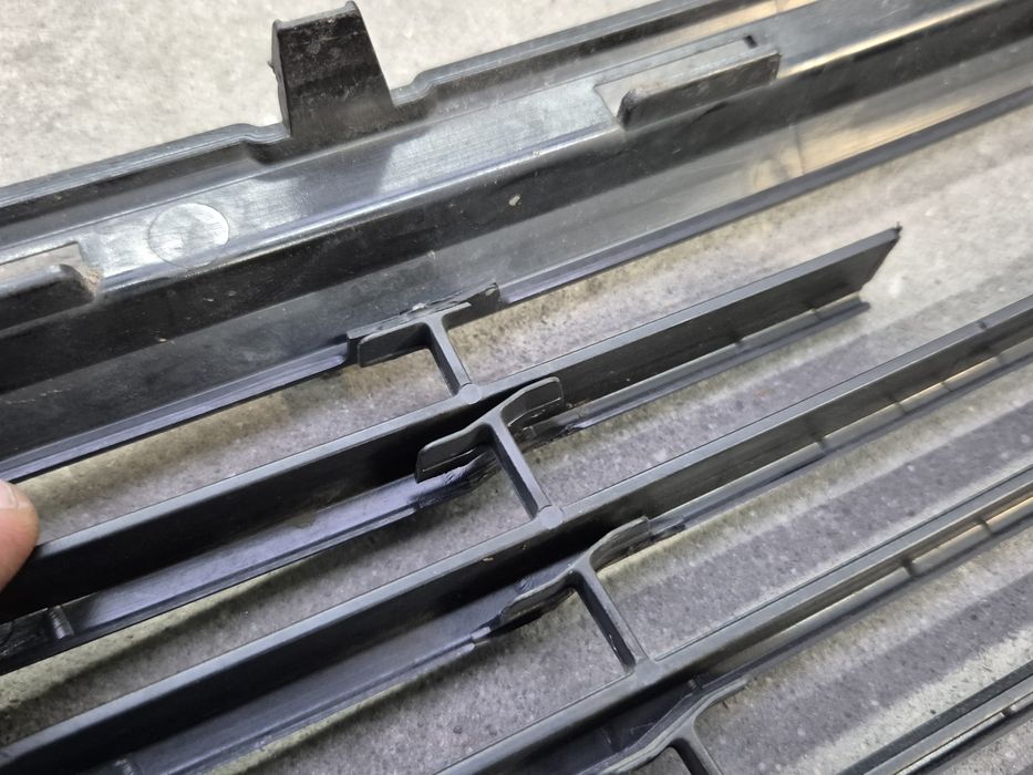 Peugeot 307 III grill atrapa