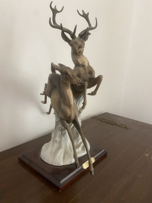 Peça de decoração bambi e rena