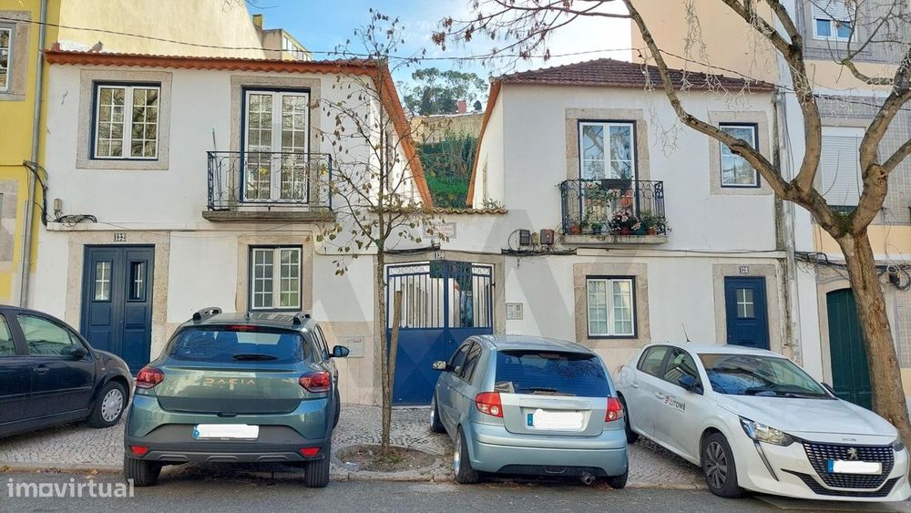 Apartamento T0 remodelado no Condomínio Pátio das Padeiras - Estrela