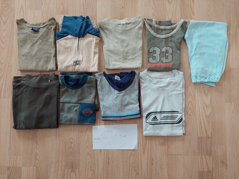 Koszulki dla dziecka  128 cm - 9 sztuk