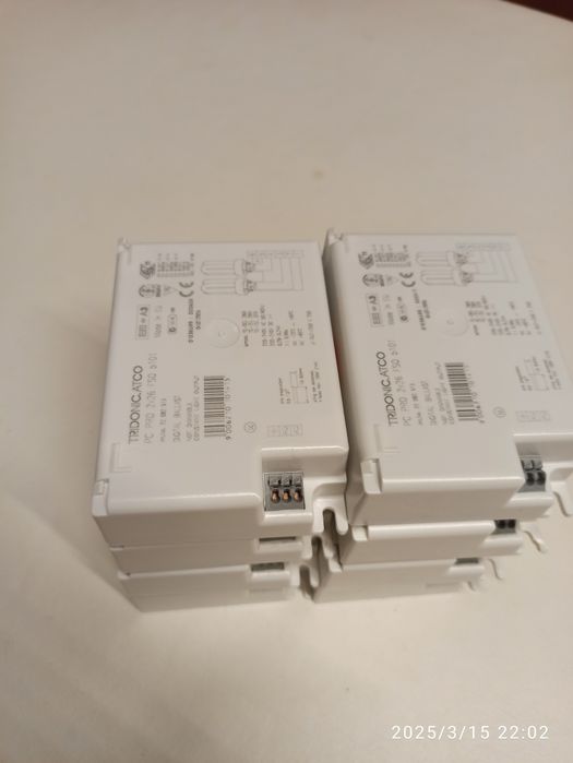 Balastros Eletrónicos 2x26W e também 2x32W fluorescentes compactas