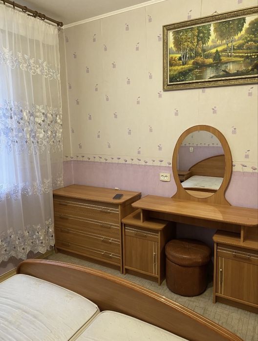 Сдам посуточно 2 кв./апарт.м.Спортивная,Металлист,Конный рынок,центр.