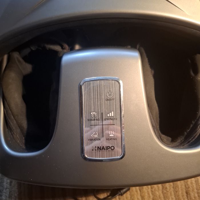 Масажер для ніг Naipo