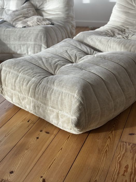 Ligne Roset TOGO – Cadeira + Apoio para os Pés