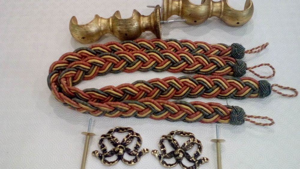 Quarto, sala, escritório? - Conjunto de acessórios p/ cortinados