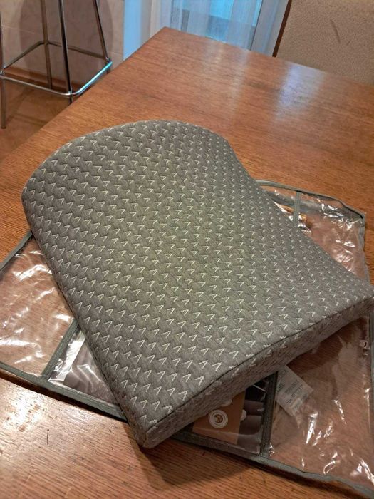 Подушка під спину WELLPUR HALSA 34х36х12/6см