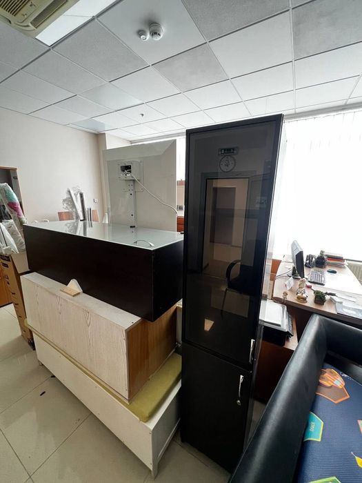 тумбы шкафы стеллажи стулья