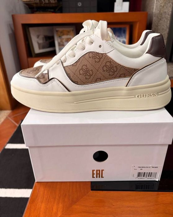 Sapatilha Guess Semi Novo