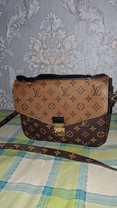 Pochette Louis Vuitton