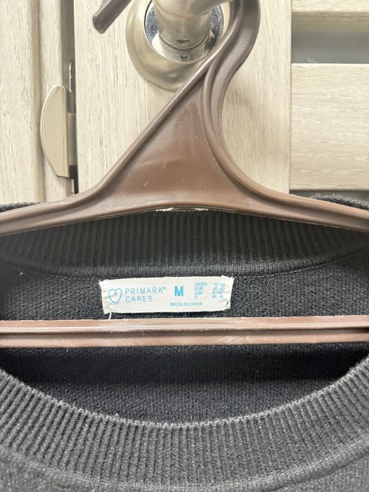 Чорний оверсвйз світшот з надписом від Primark