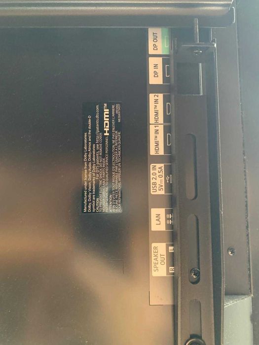 TV LG 49” Alta Luminosidade (2.500 nits) para Vitrine