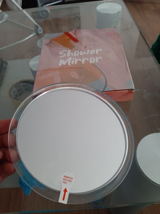 Lusterko do kąpieli