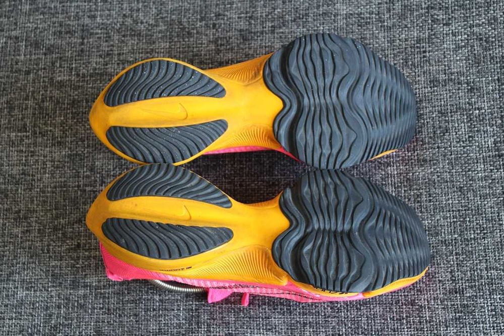 Кросівки бігові Nike Air Zoom Tempo Next% Flyknit Оригінал 43р