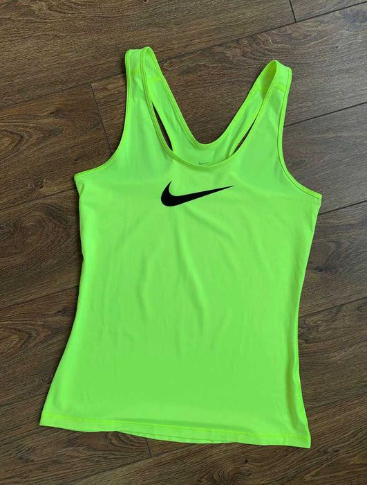 Жіноча майка Nike