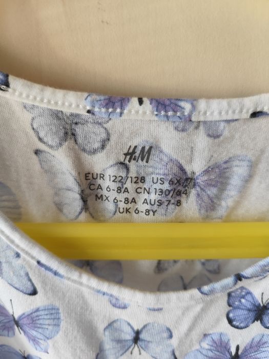 Letnia sukienka w motyle 122/128 h&m