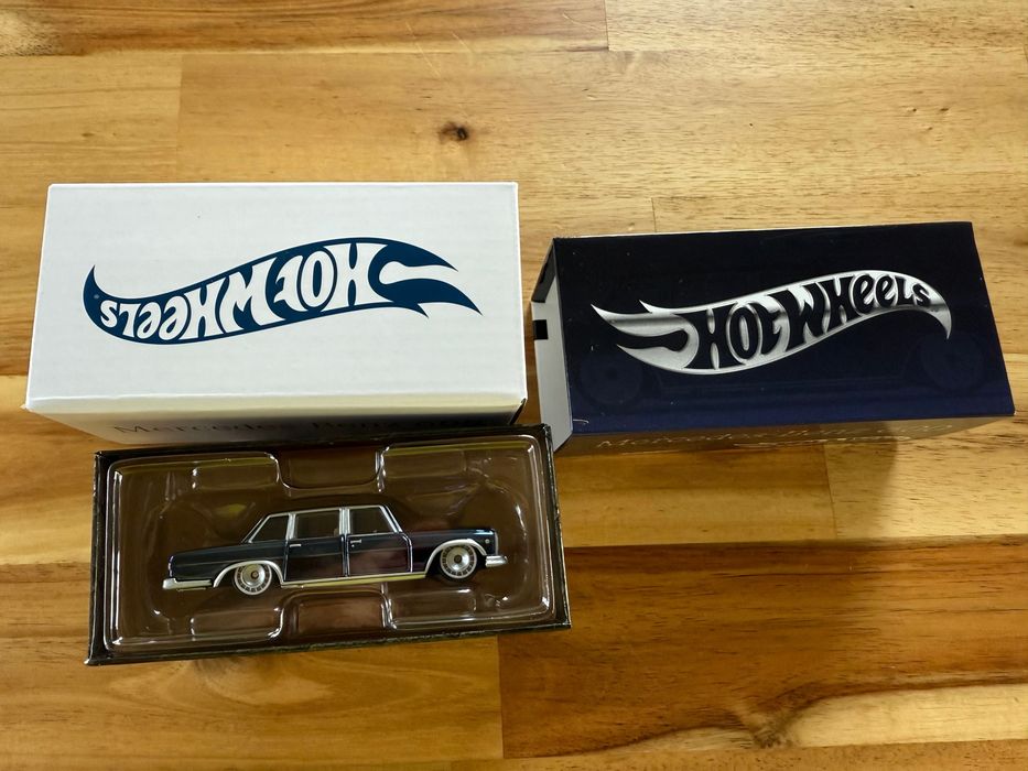 Hot Wheels Collectors RLC Exclusive 1964 Mercedes-Benz 600