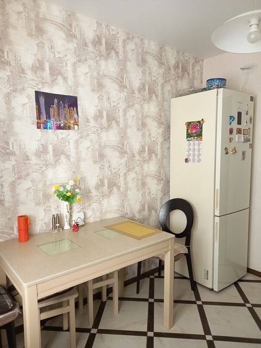 Продам 2 ком.квартиру ЖКНьютона.