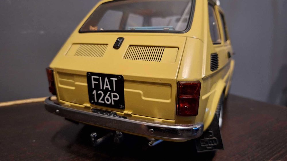 Model Fiat 126 z przyczepką 1:8 DeAgostini