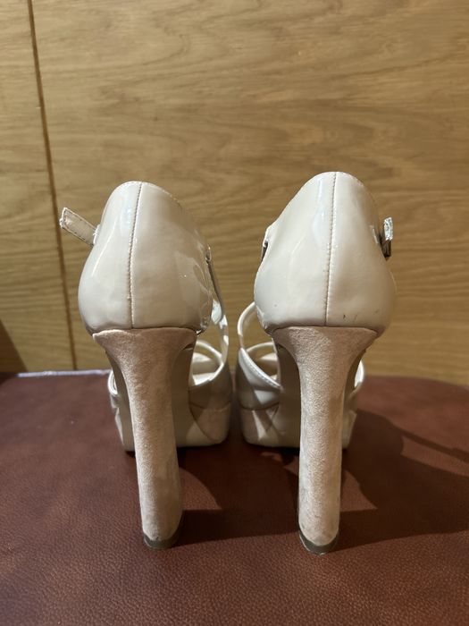 Sapatos 37 creme verniz Calçado Guimaraes