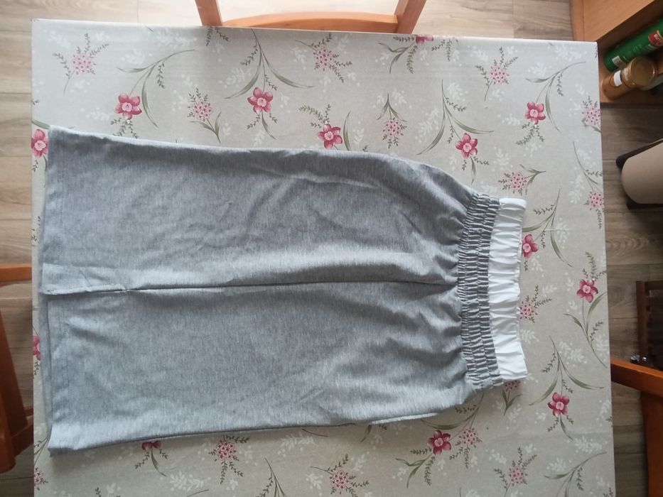 Komplet top, spódnica, bluza s