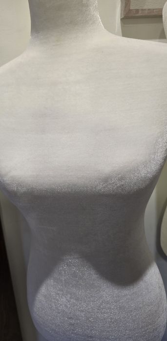 Vendo manequins veludo novos
