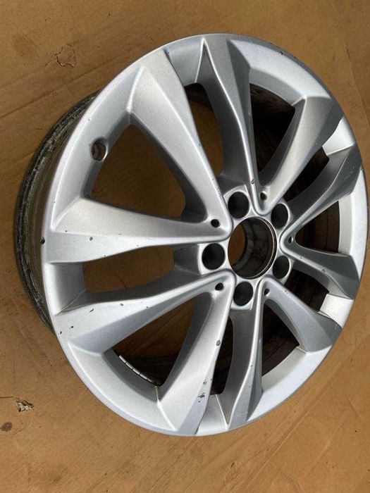 Mercedes C-Klasa A205 Pojedyncza Felga 17