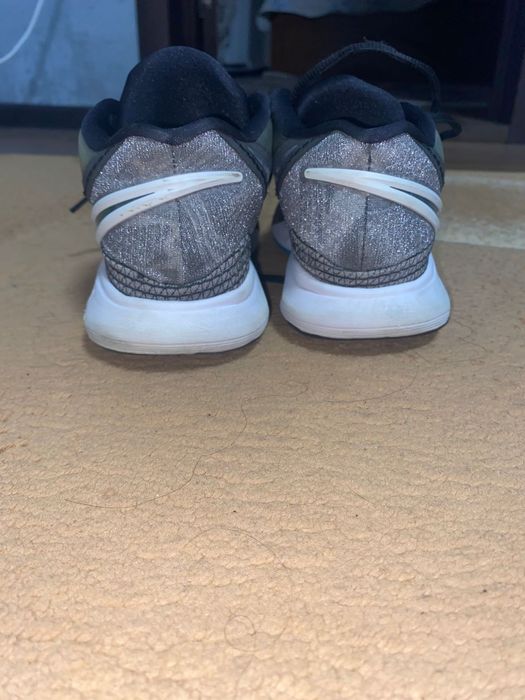 Кросовки Nike Kyrie 8 (або Kyrie Infinity) р 40.5