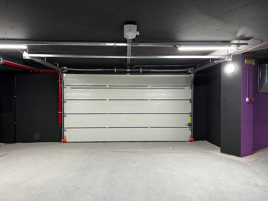 Гараж, паркомісце, паркінг, здано, центр, Family Plaza