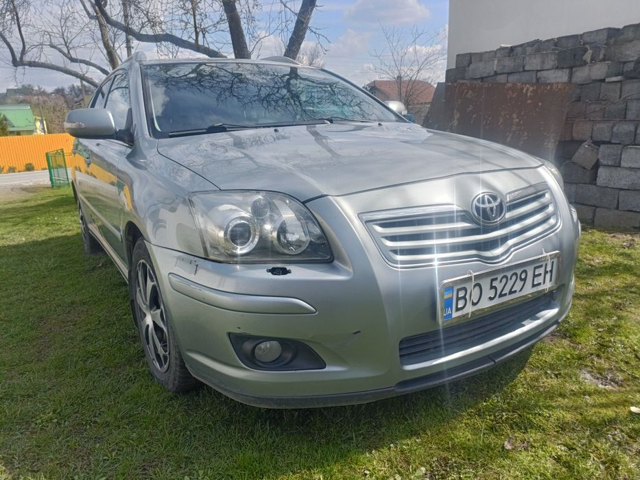 Toyota avensis 2,2 дизель