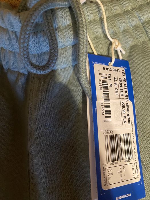 Calcoes adidas estilo oversize